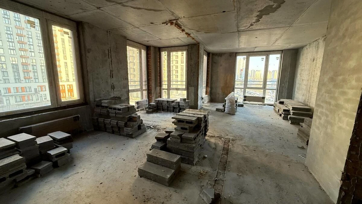 3k apartment nab. Dniprovs'ka 18658049