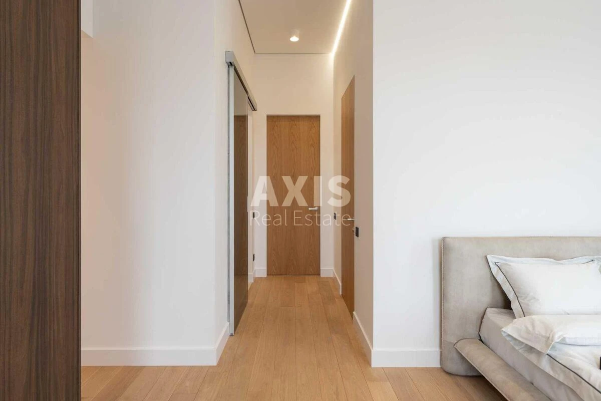 4k apartment vul. Antonovycha 175732618