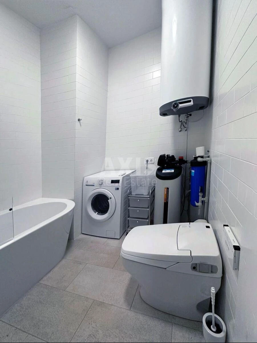 4k apartment vul. Grushevs'kogo Myhajla 3А7097411