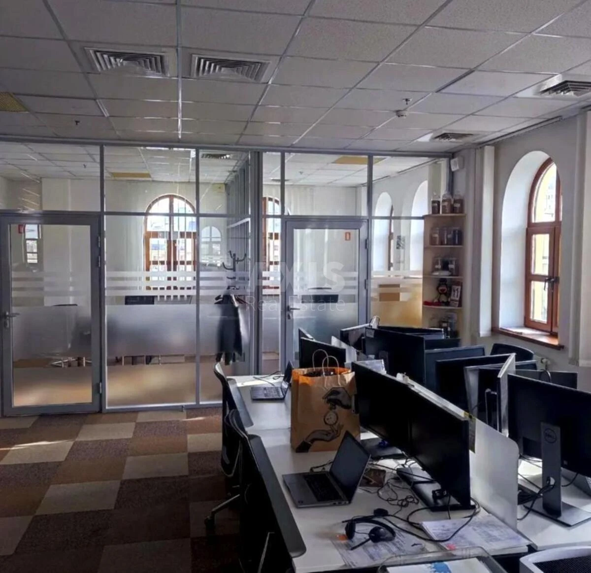 Office vul. Sagajdachnogo Petra 33, 521m2692532