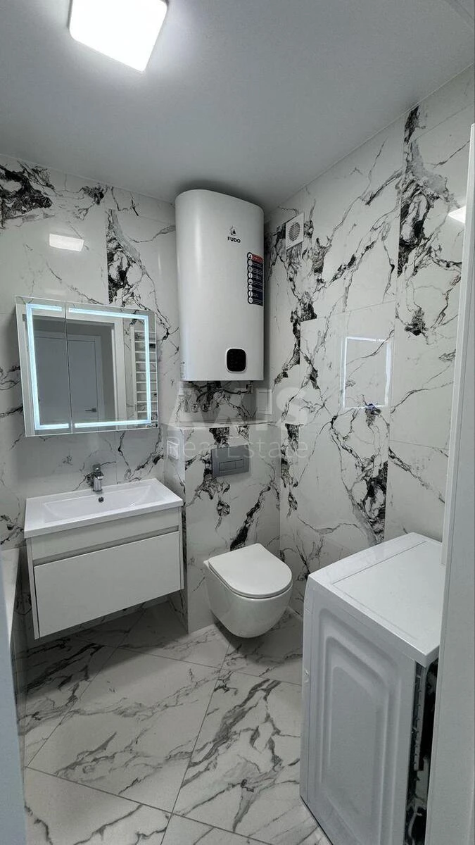 2k apartment vul. Bulahovs'kogo Akademika 2Б678226