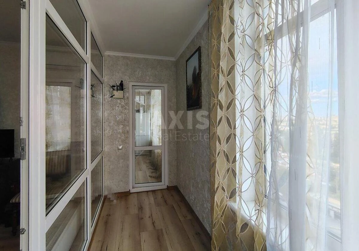 2k apartment vul. Sverstjuka Jevgena 4694274