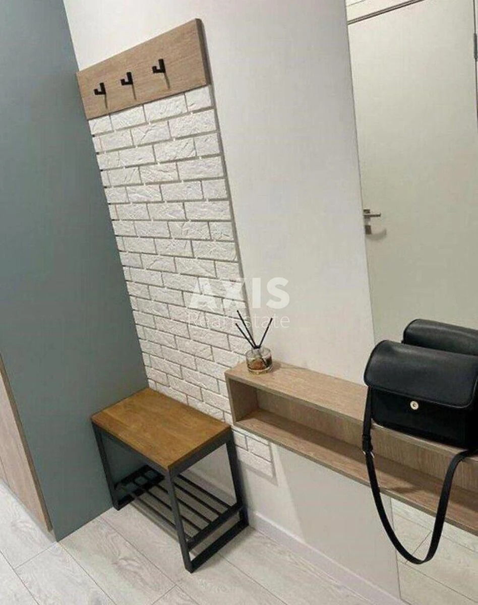 1k apartment vul. Central'na 19663243