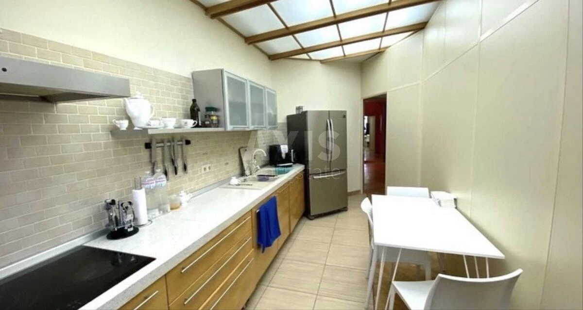 Office vul. Velyka Vasyl'kivs'ka 72, 180m2699515