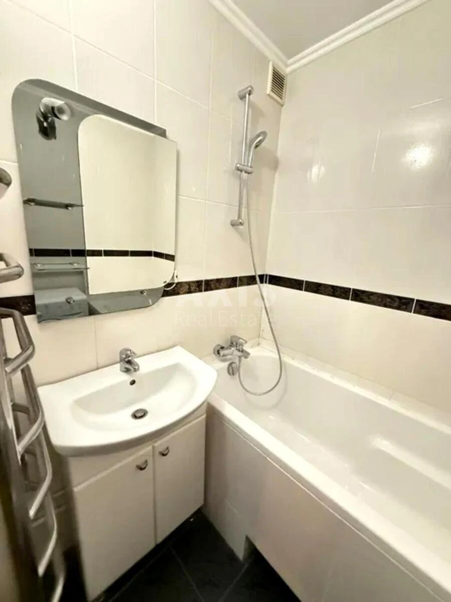 2k apartment vul. Myropil's'ka 256684012