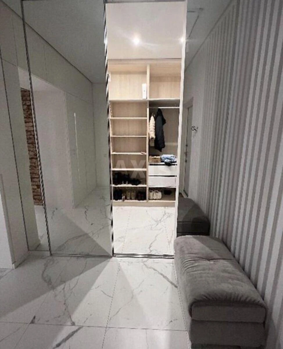 2к квартира ул. Михаила Максимовича 28Б699876