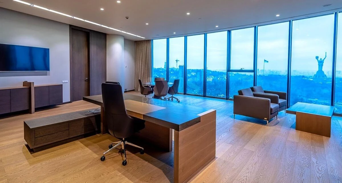 Office vul. Strutyns'kogo Sergija 23, 668m2668732