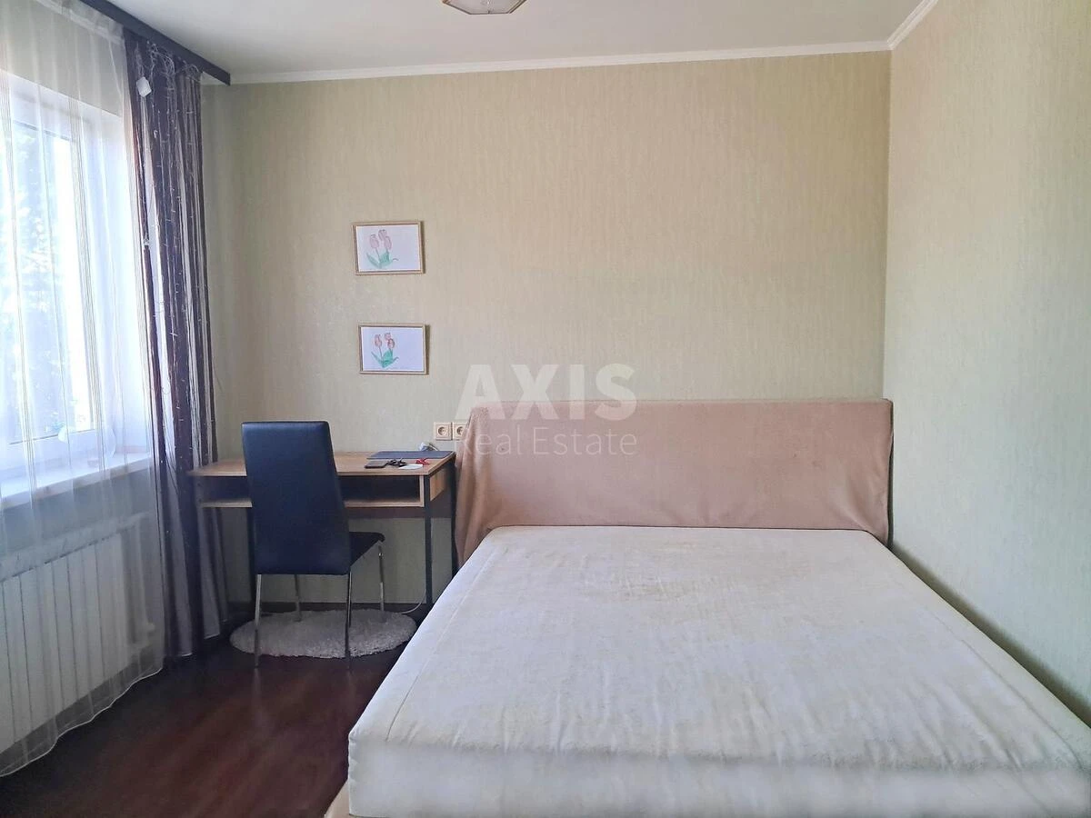 1k apartment vul. Mriyi 17Б701644