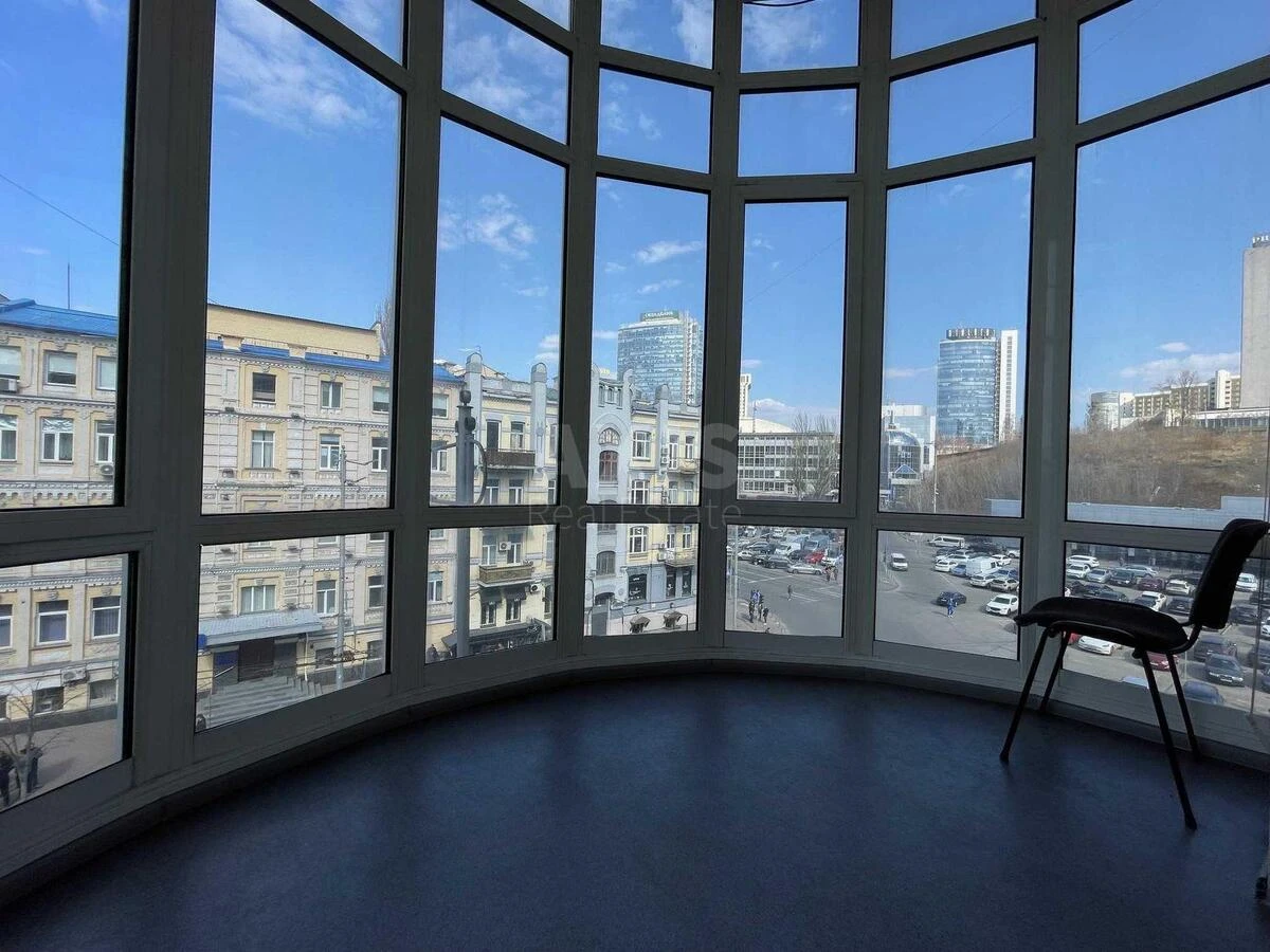 Офис ул. Саксаганского 3, 300м26758415