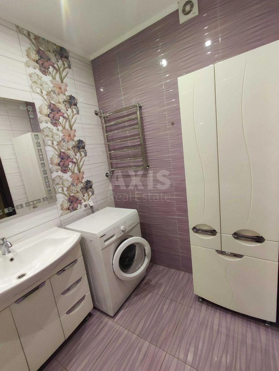 1k apartment vul. Revuc'kogo 7В6907712