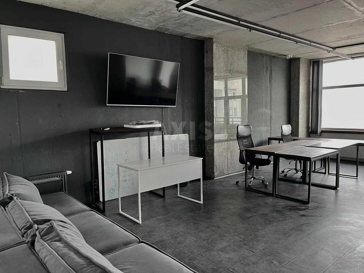 Office vul. Jevgena Konoval'cja 26, 327m2656285