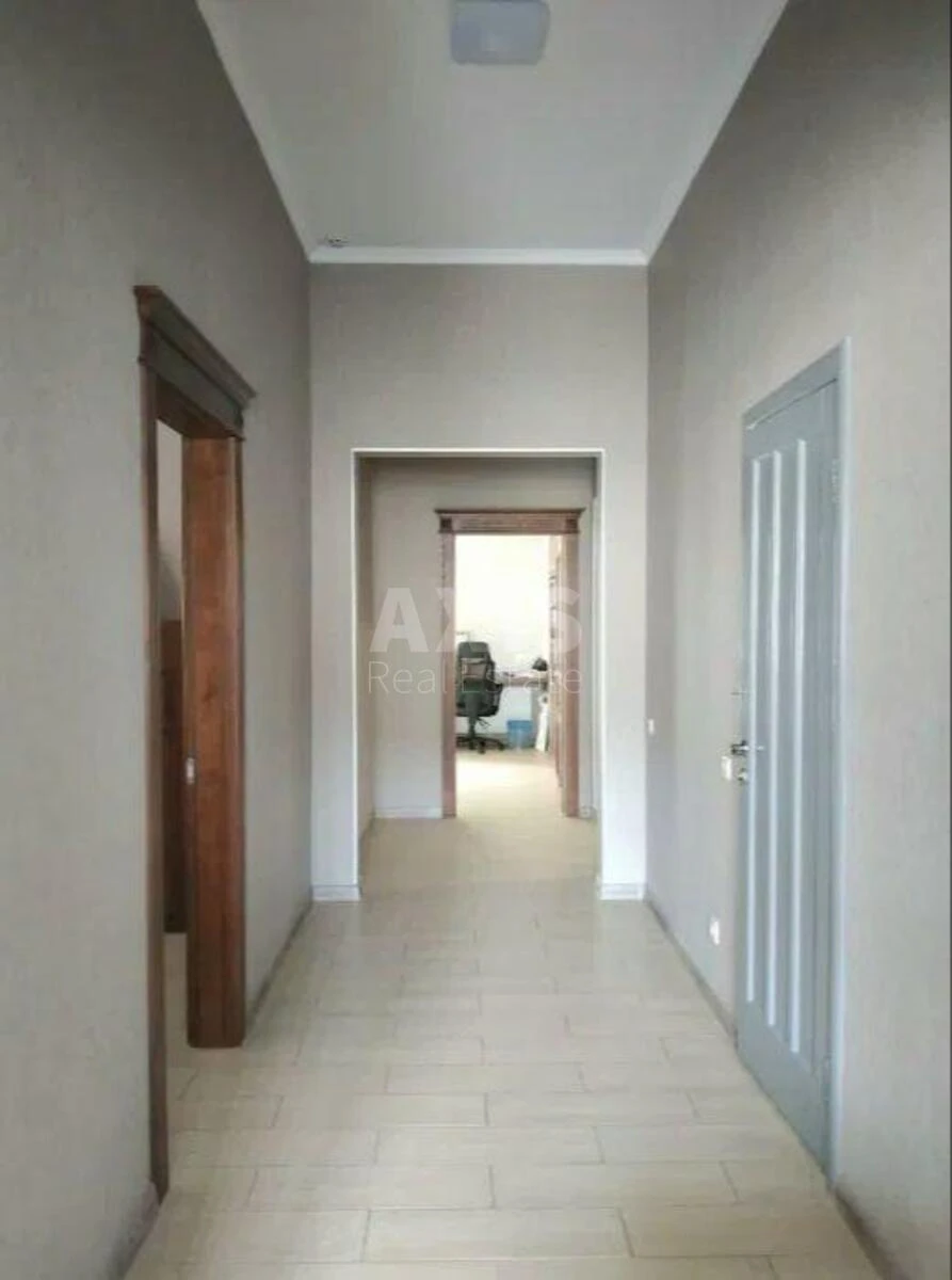 Office vul. Vozdvyzhens'ka 21/23, 136m2672157