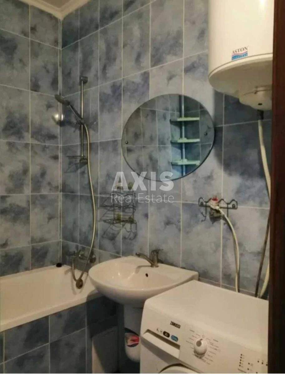 2k apartment vul. Oleny Pchilky 5489786