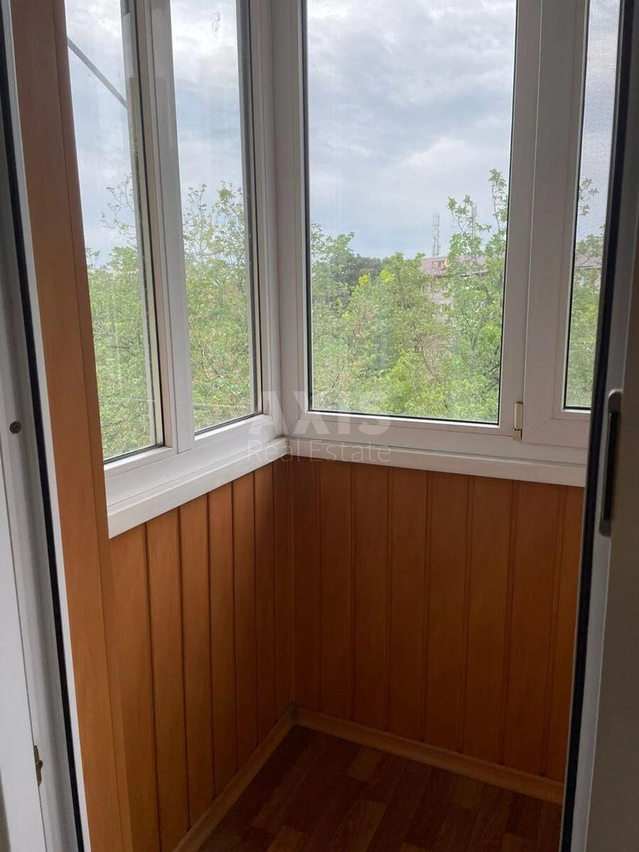 2k apartment vul. Budivel'nykiv 166405610