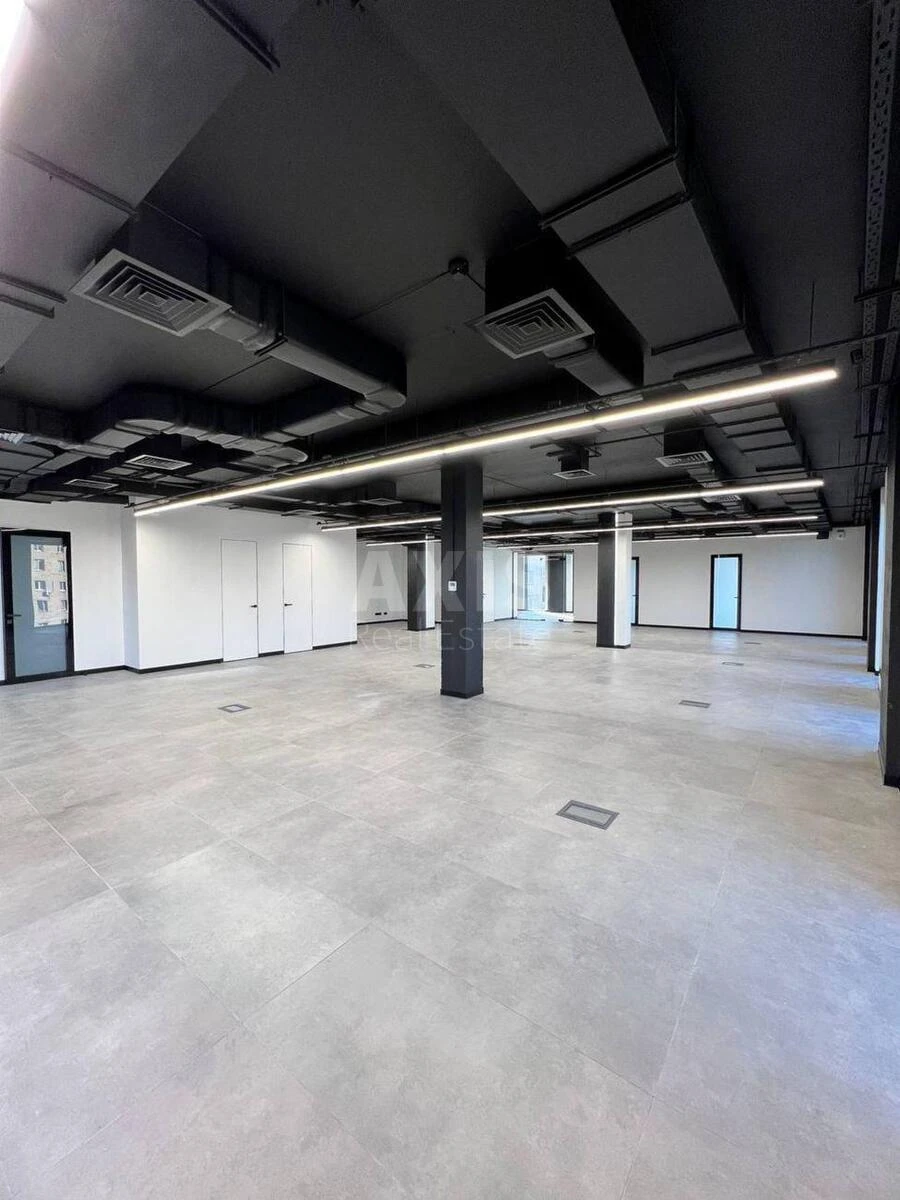 Office vul. Krasylivs'ka 9, 4500m27105316