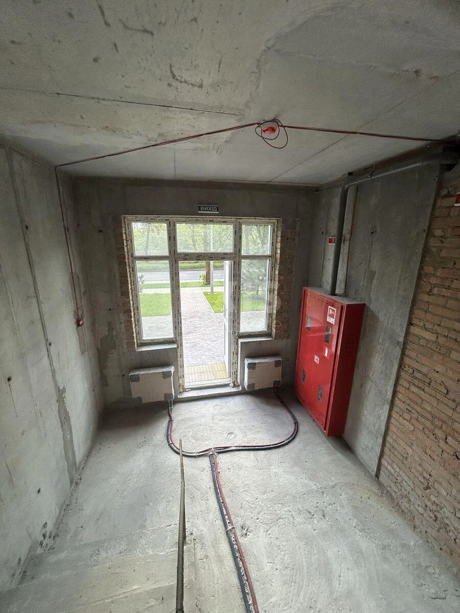 Service object vul. Zhyvopysna 3, 102m2646614