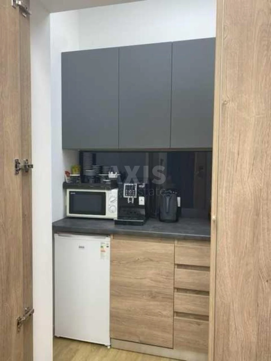 Office vul. Grushevs'kogo Myhajla 9Б, 250m2707659