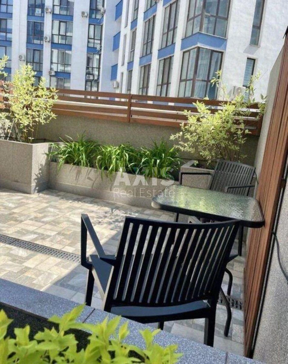 1k apartment vul. Central'na 19663244