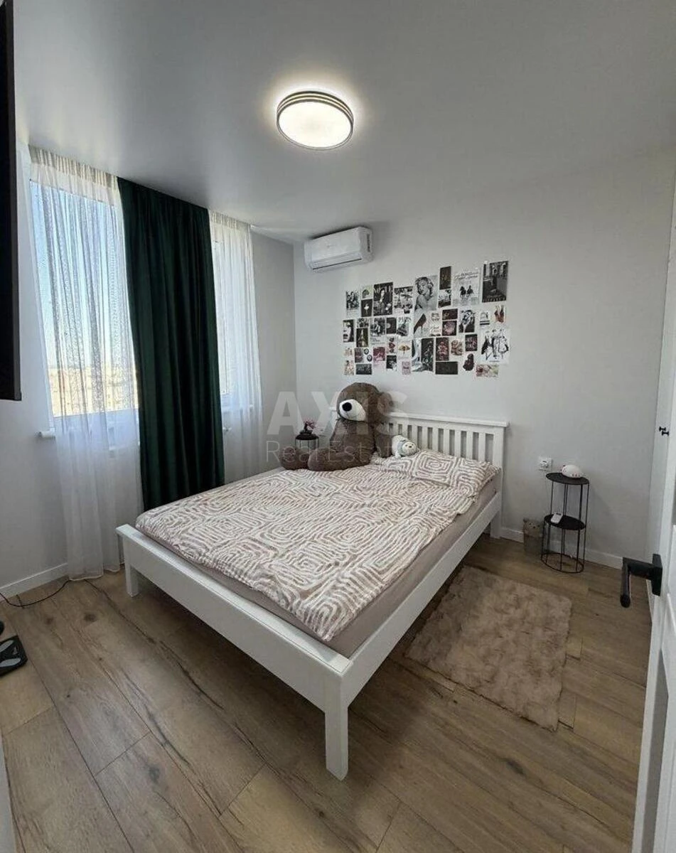 2k apartment vul. Strokacha Tymofija 9702803