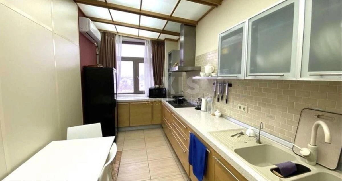 Office vul. Velyka Vasyl'kivs'ka 72, 180m2699516