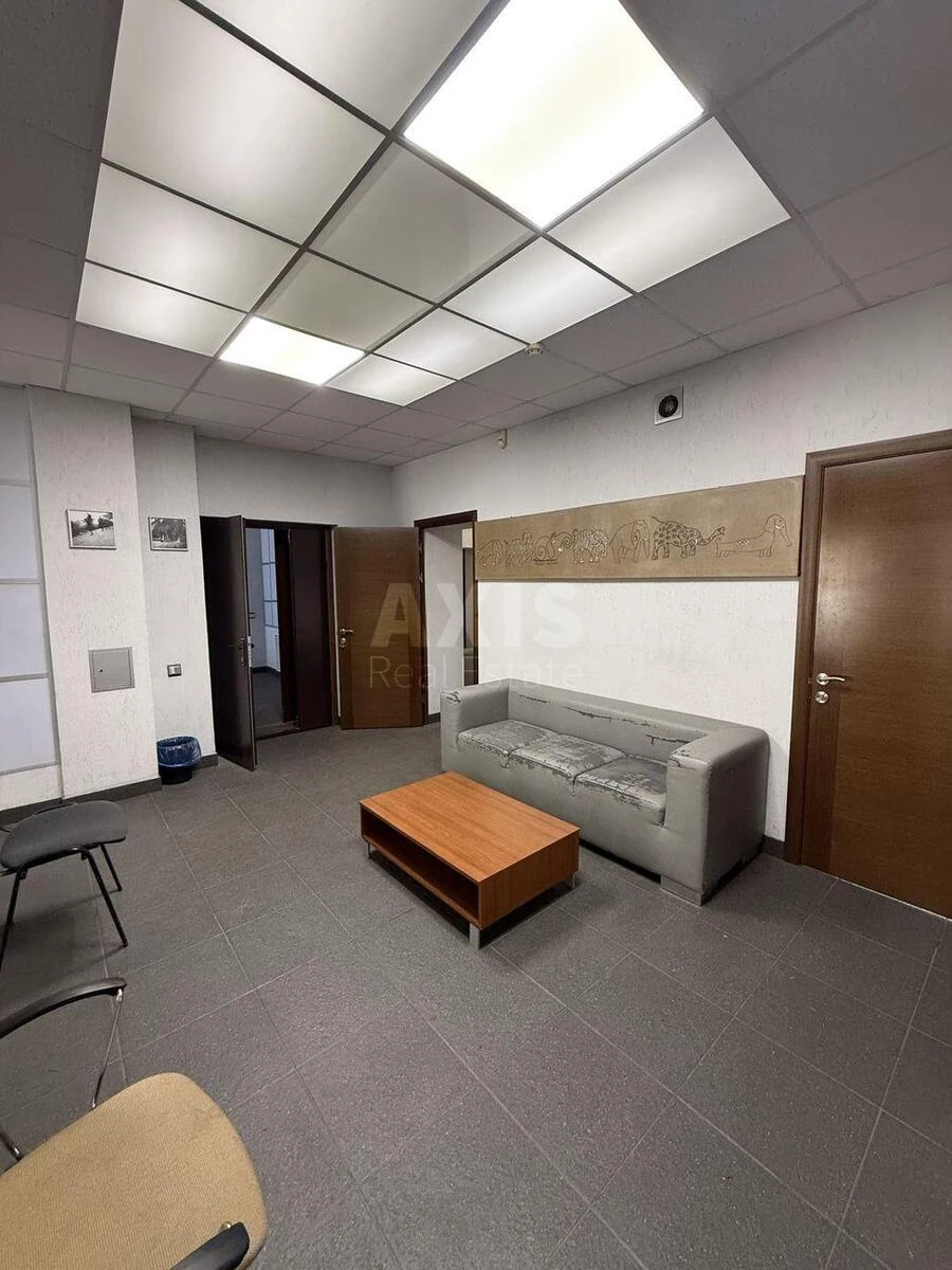 Office pr-t Volodimira Іvasyuka 8, 200m26865814