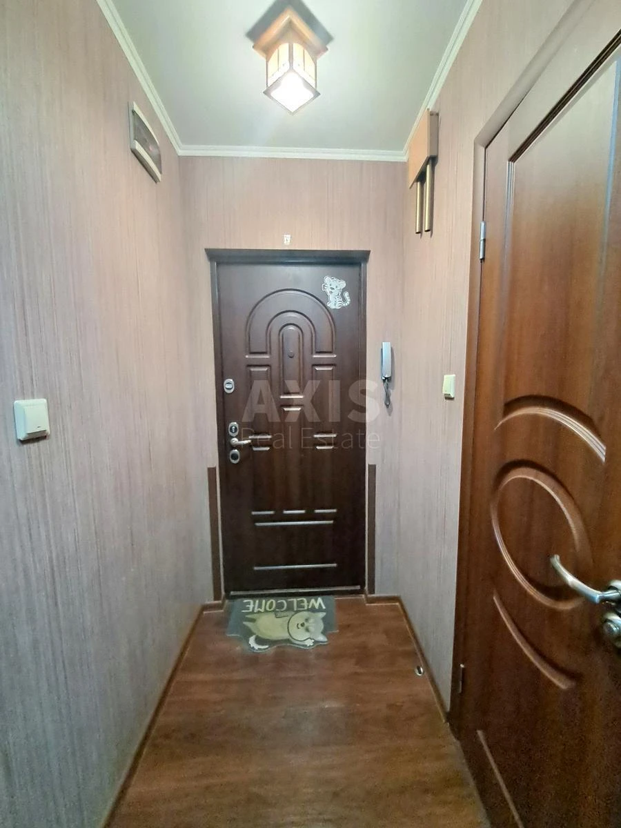 1k apartment vul. Mriyi 17Б701645