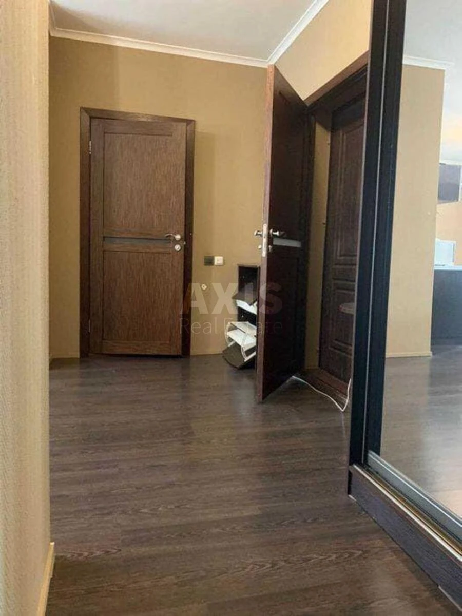 2k apartment vul. Shums'kogo Jurija 1Б716695