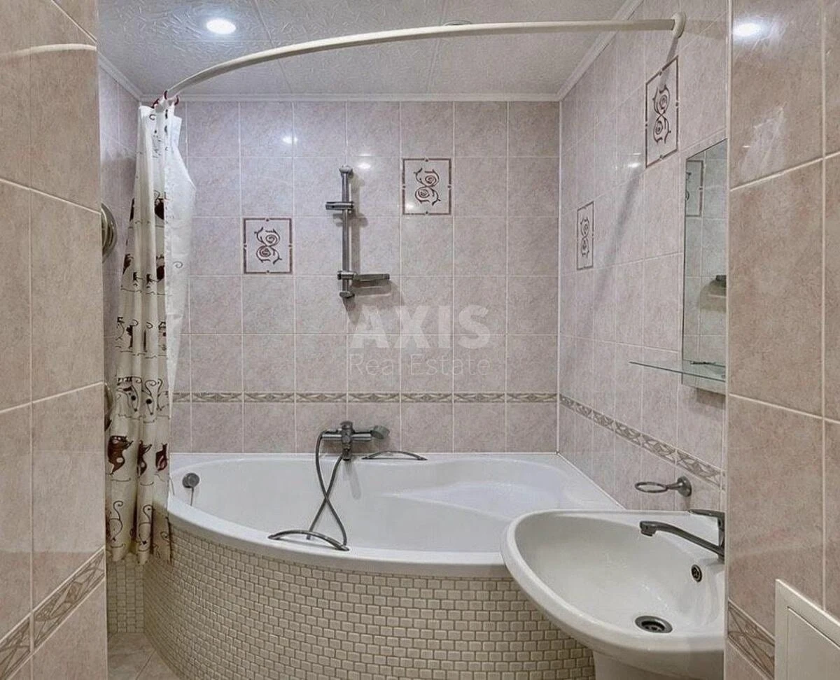 3к квартира ул. Межигорская 57698484