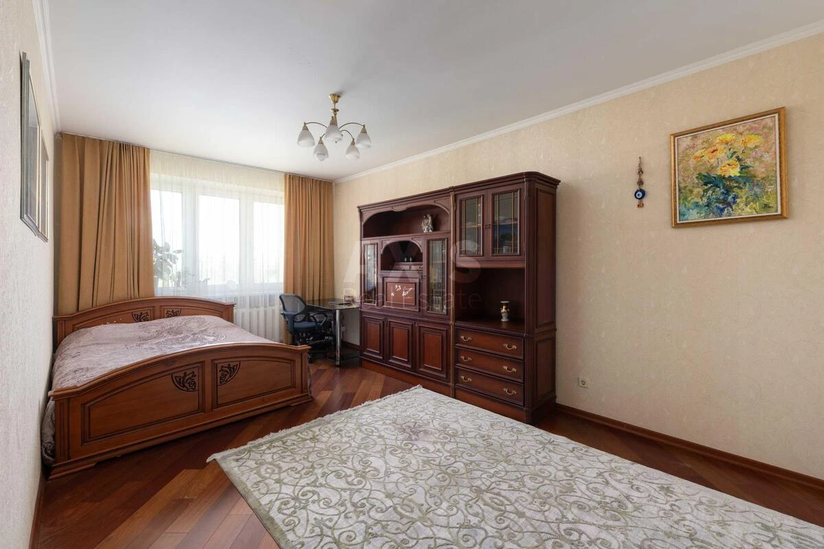 3k apartment vul. Staronavodnyc'ka 8А624865