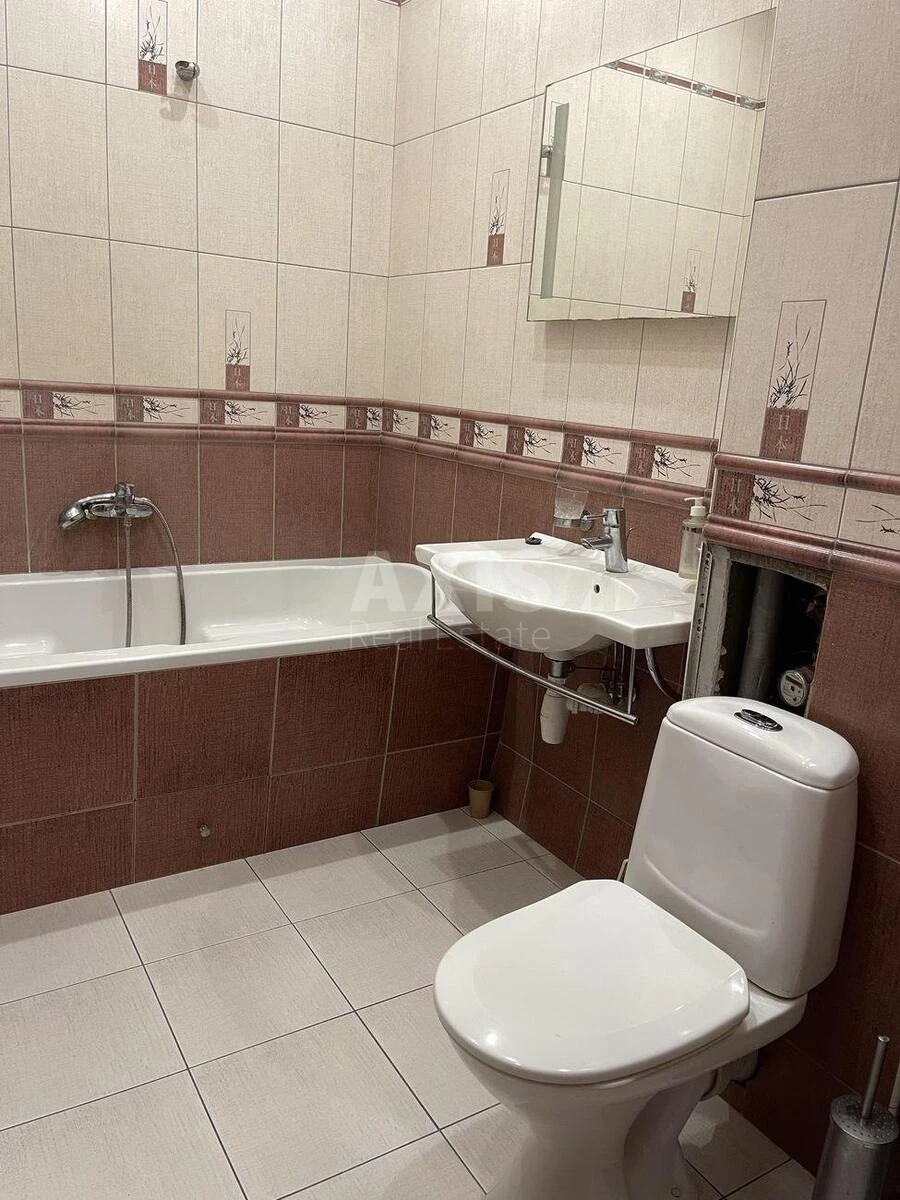 2k apartment vul. Urlivs'ka 16/376495613