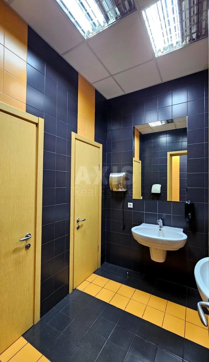 Office bul. Mykoly Mikhnovskoho 19А, 520m26686319