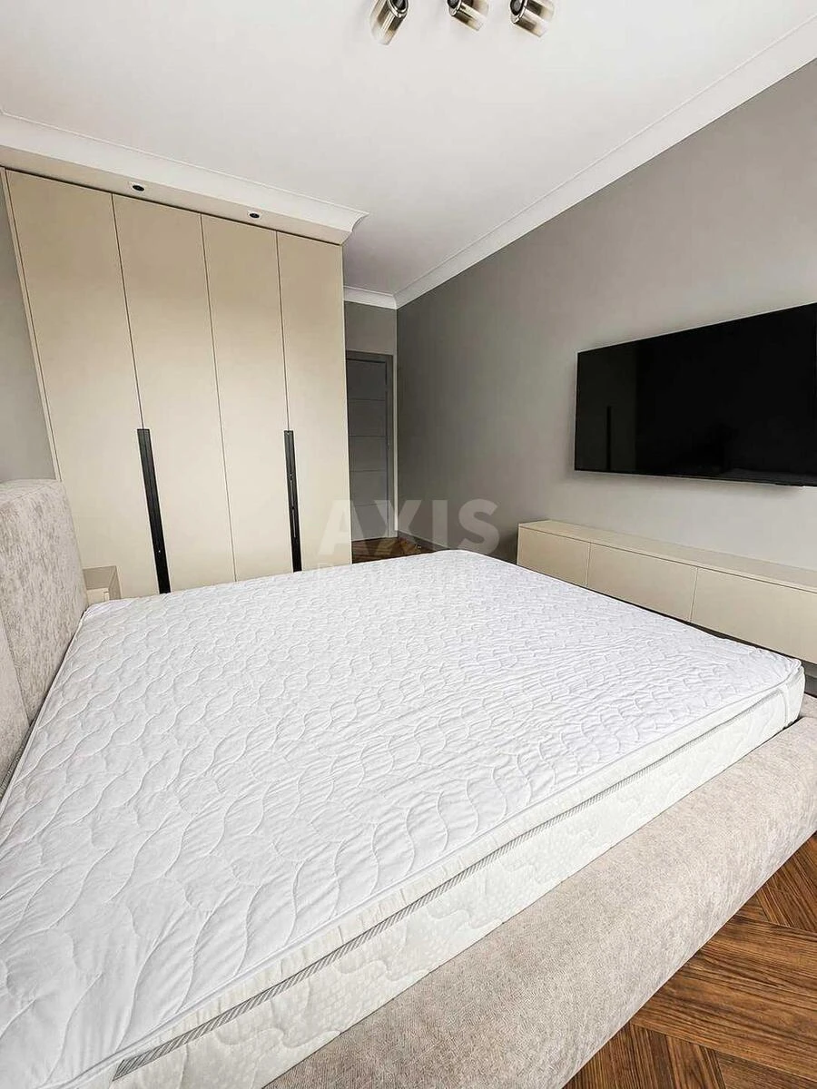 3k apartment vul. Zarichna 1А700166