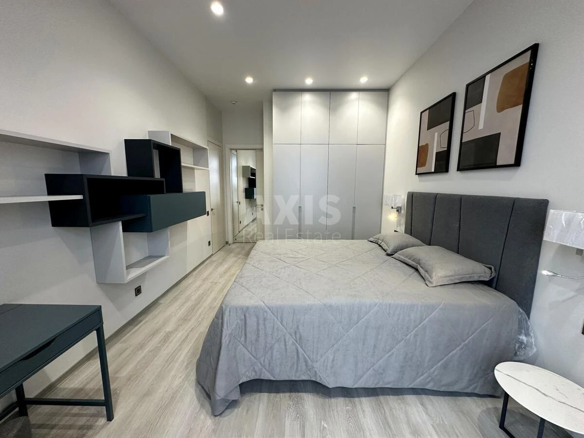 4к квартира ул. Антоновича 118/9669028