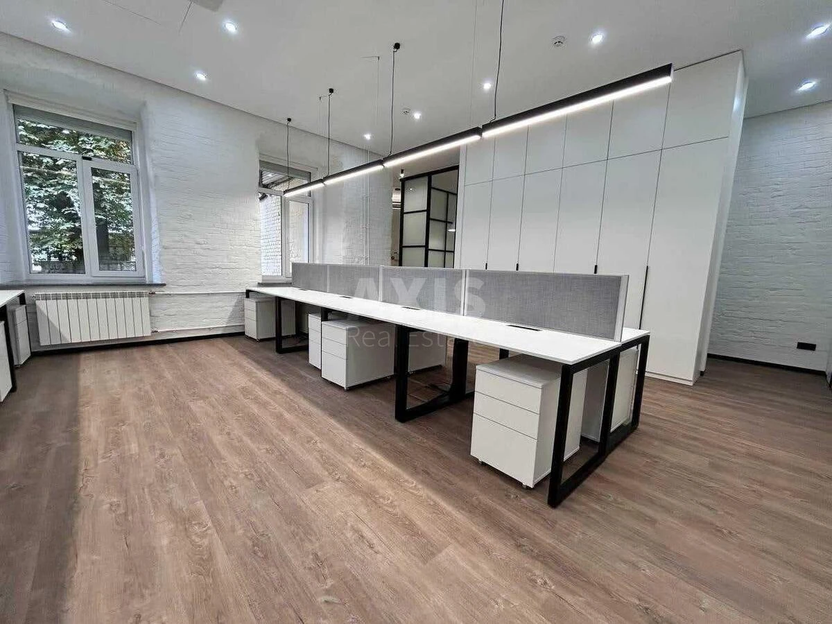 Office vul. Sverstjuka Jevgena 11, 81m2669943