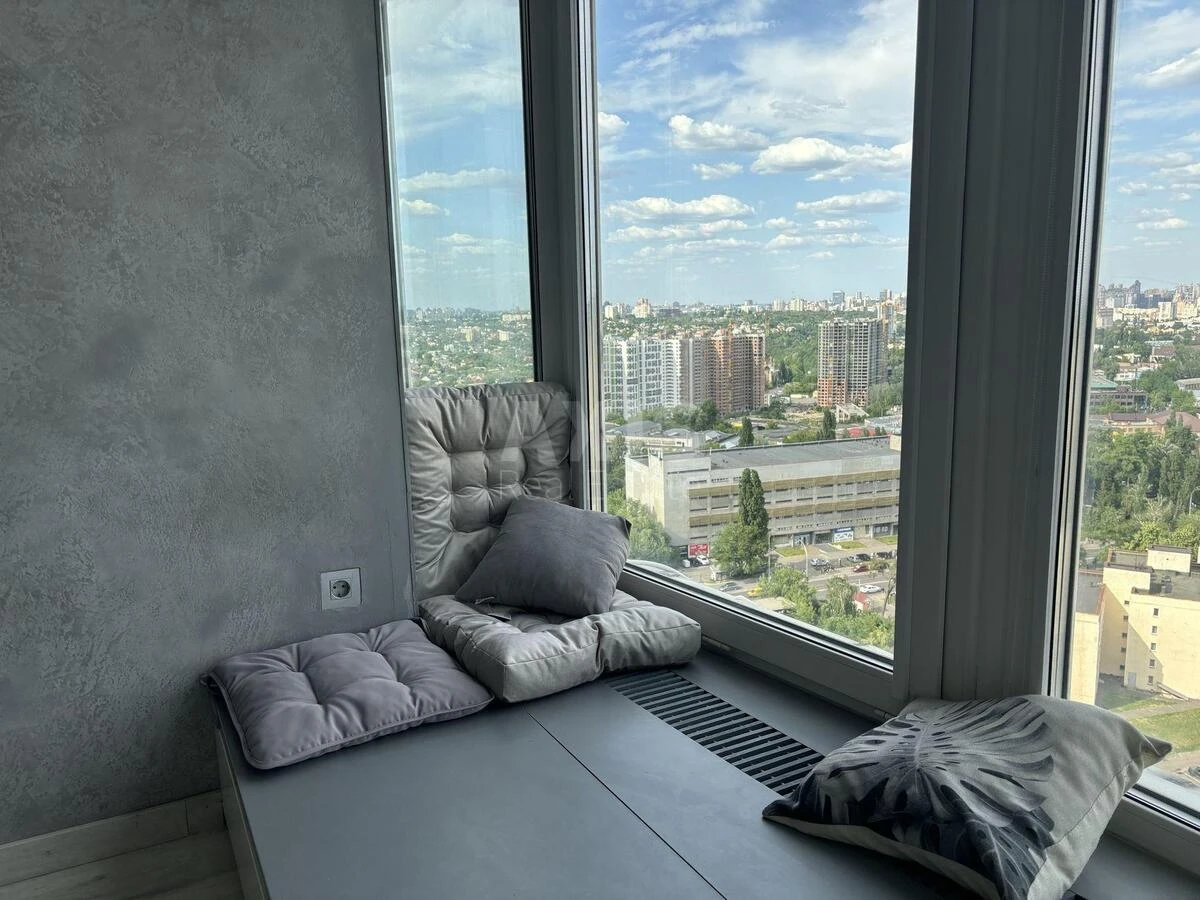 2k apartment vul. Myhajla Maksymovycha 3Г716165