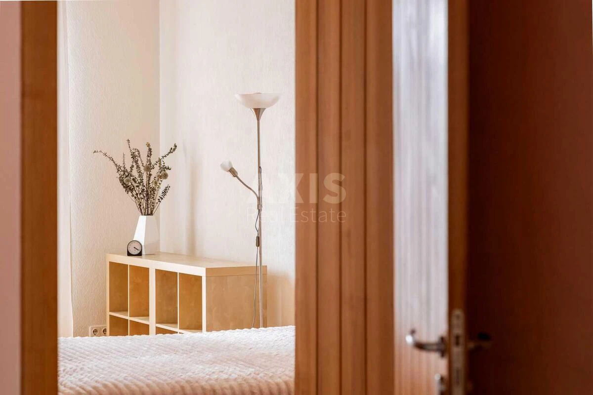 3k apartment vul. Saksagans'kogo 70Б704330