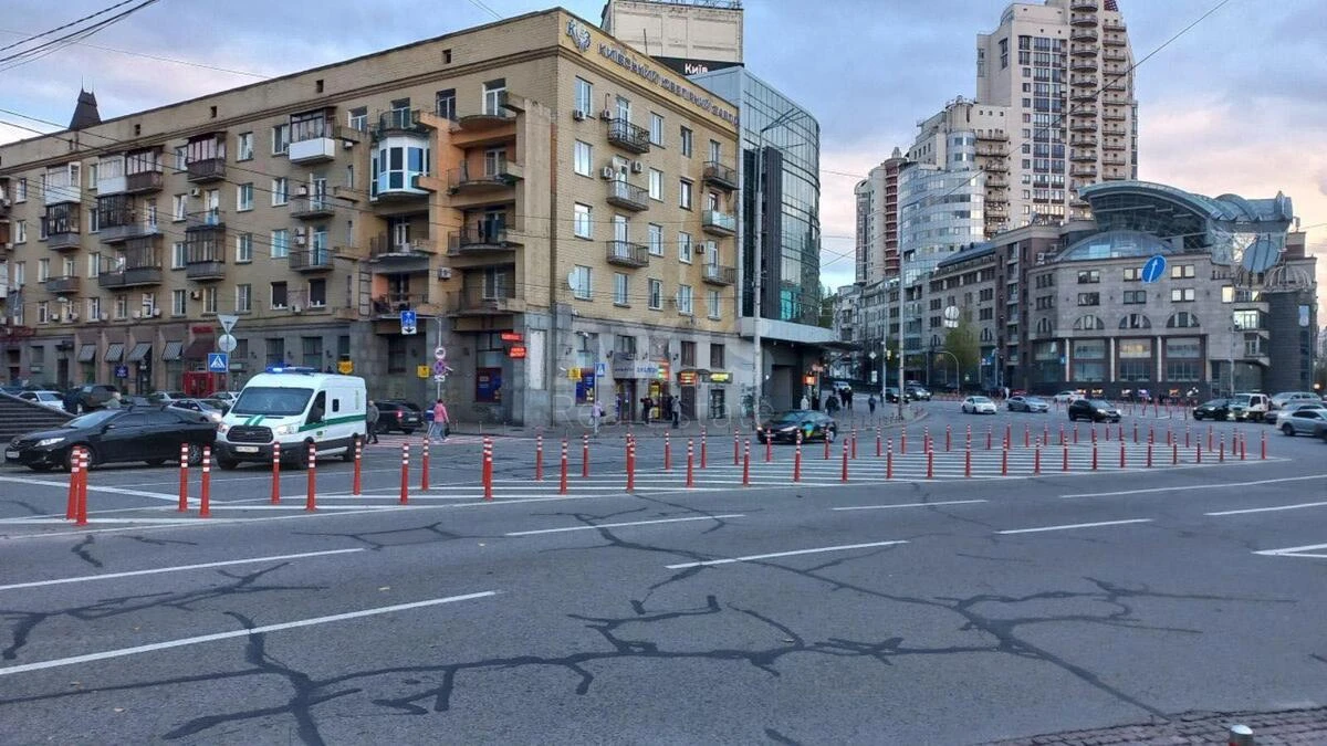 Офис ул. Гончара Олеся 79, 200м2600522