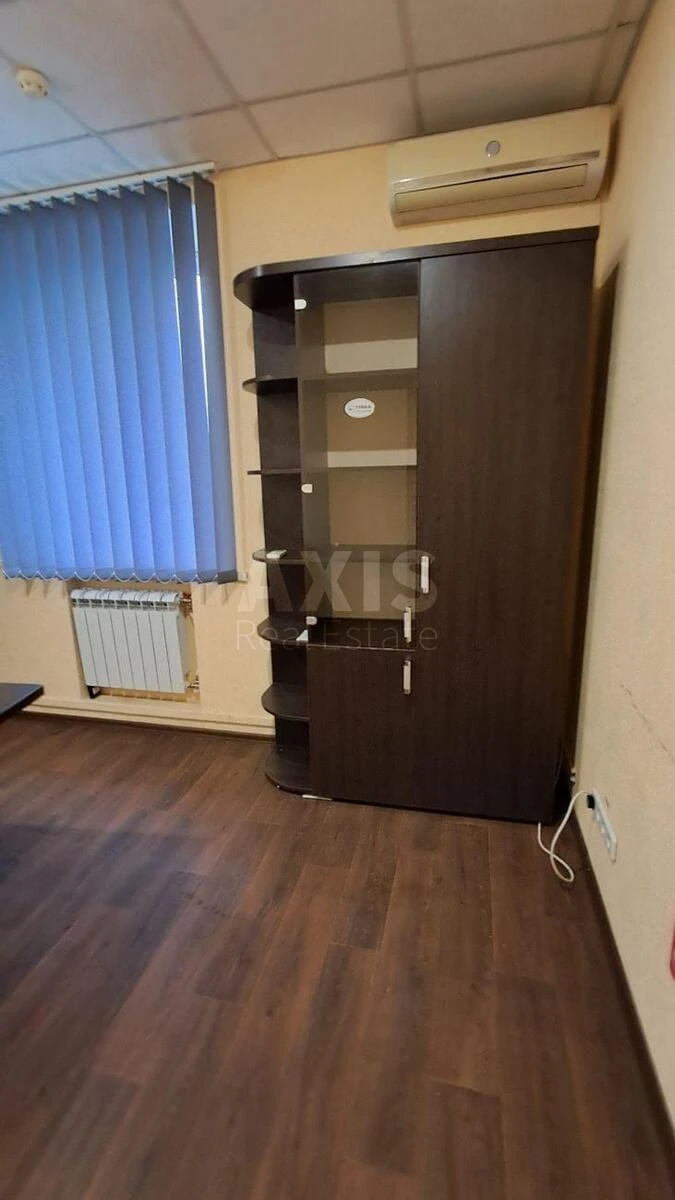 Office vul. Kurenivs'ka 21, 100m2698826