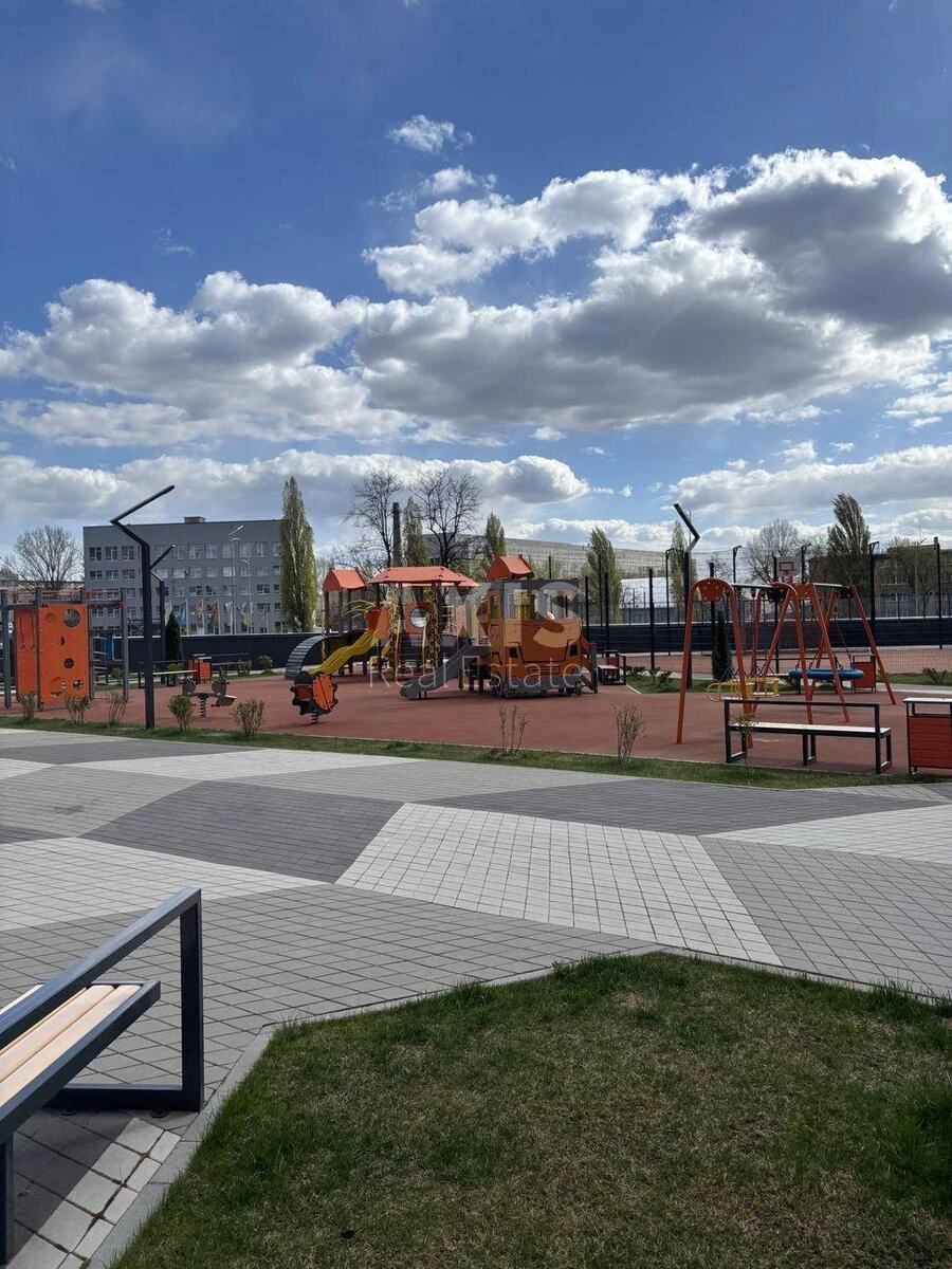 3к квартира ул. Братьев Чибинеевых 86798013