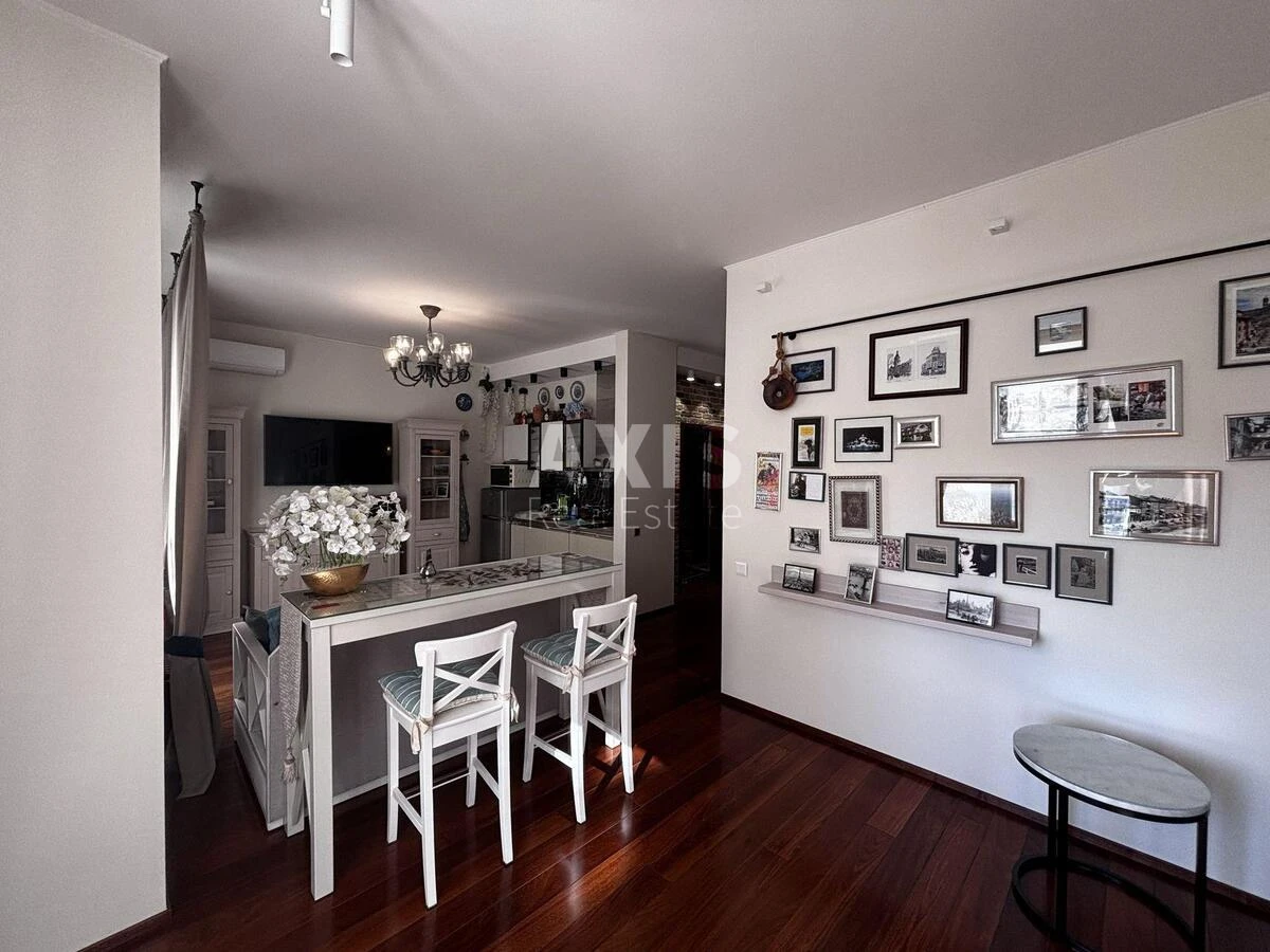 2k apartment vul. Zhyljans'ka 596858719