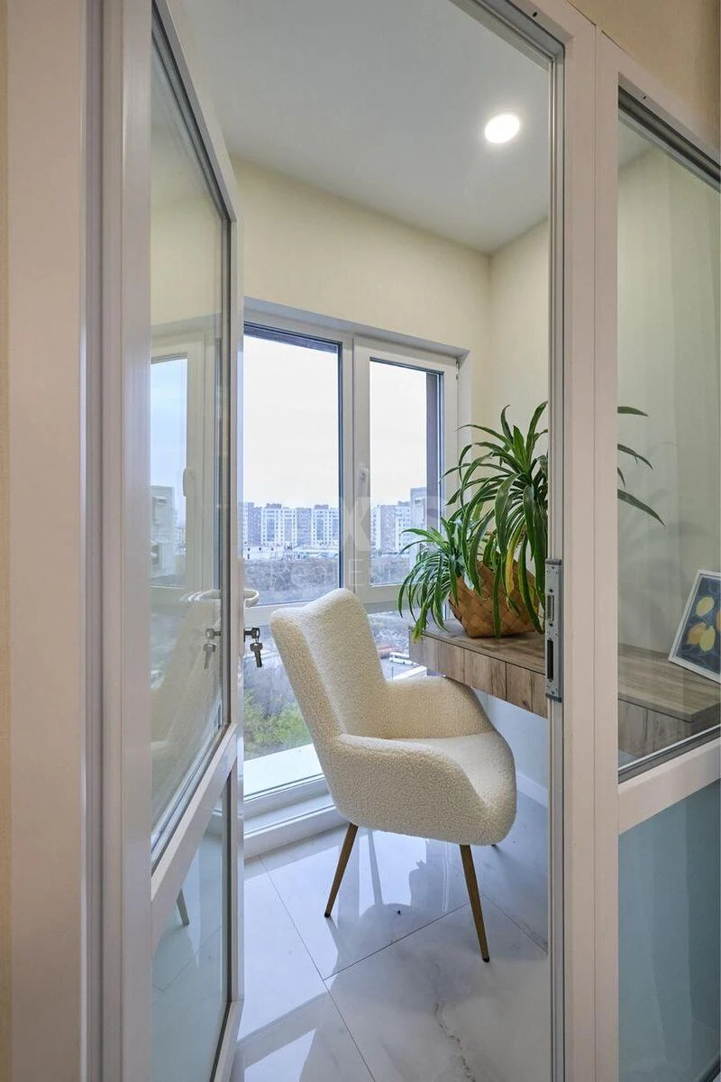 2k apartment vul. Myhajla Maksymovycha 246712713