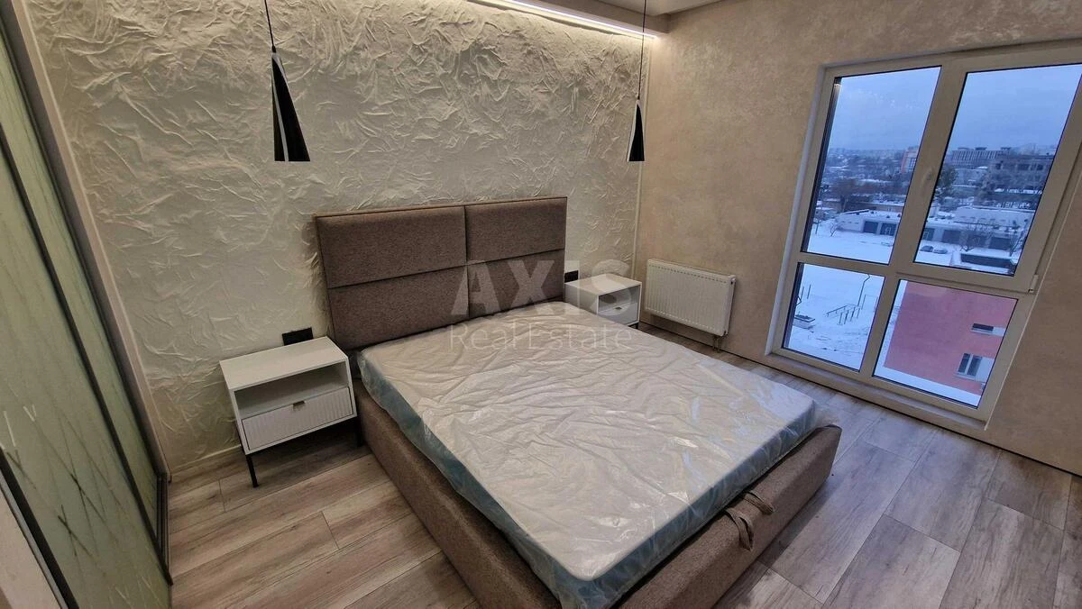 1к квартира ул. Михаила Максимовича 24641786