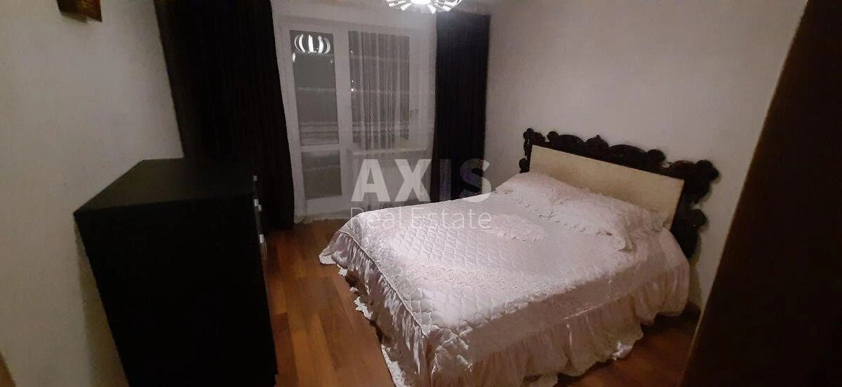 4k apartment vul. Pryrichna 33671812