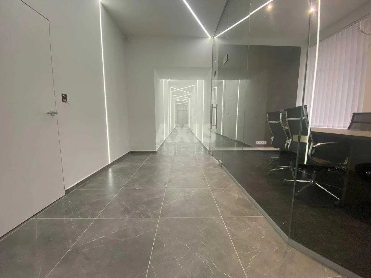 Офис ул. Крещатик 22, 300м2714730