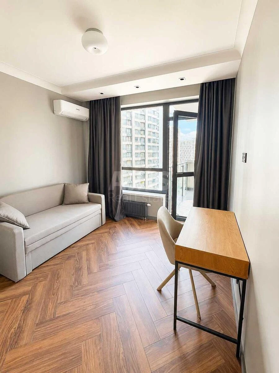 3k apartment vul. Zarichna 1А700163