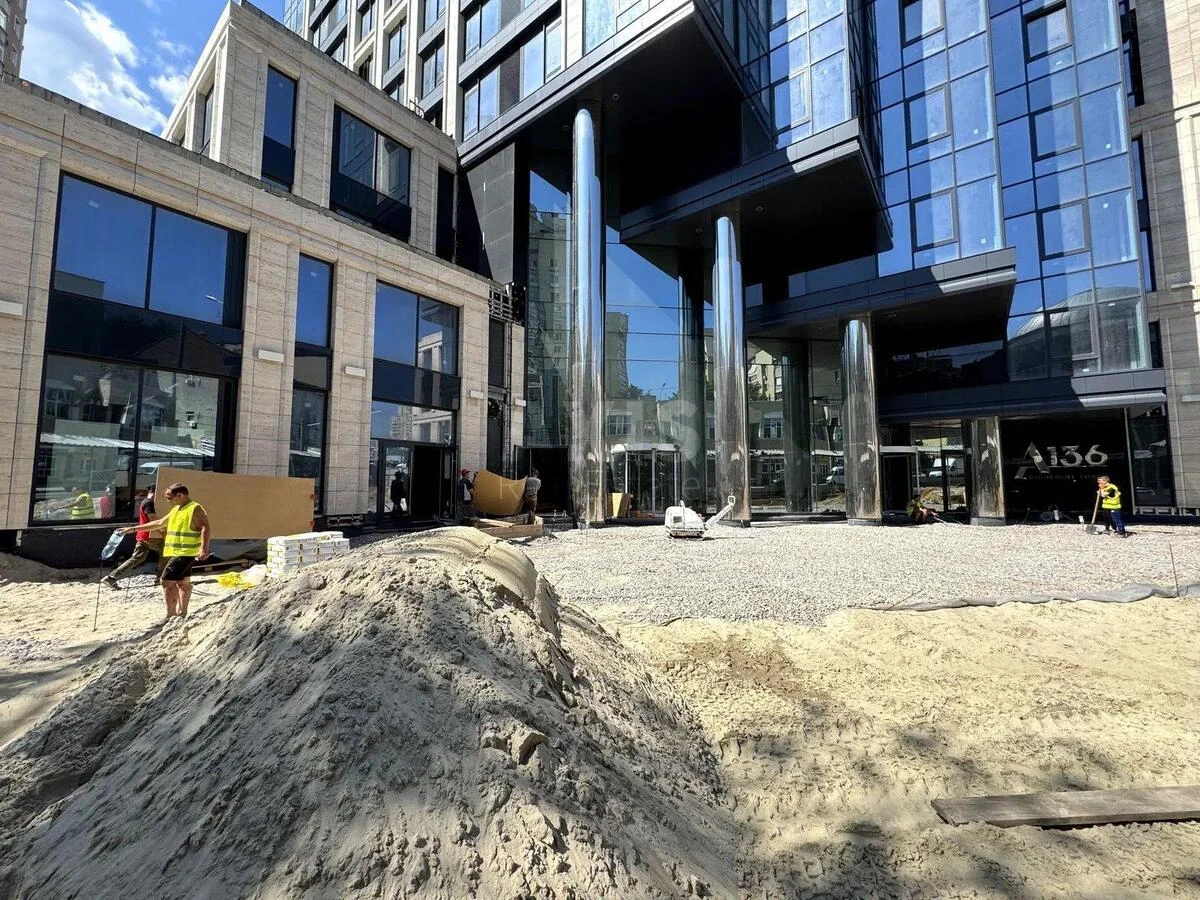 Trade object vul. Antonovycha 136, 1575m2675960