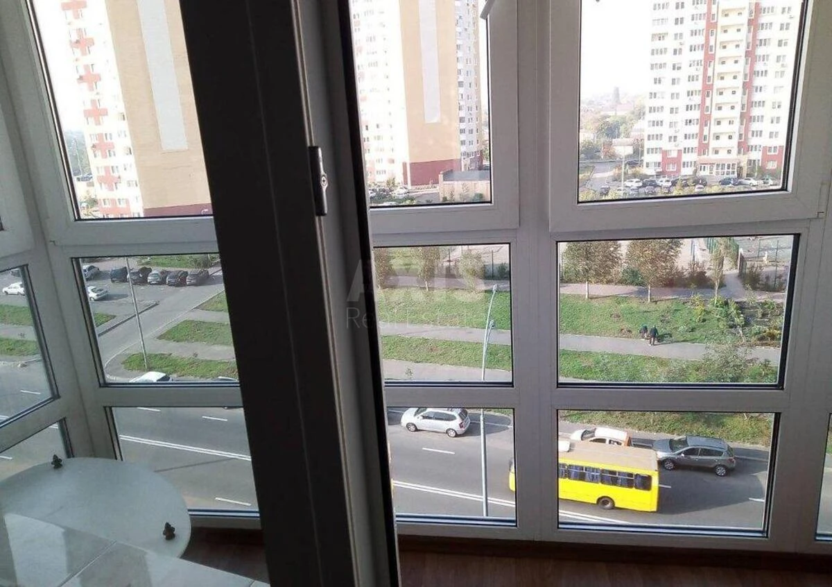 1k apartment vul. Rusovoi' Sofii' 7602517