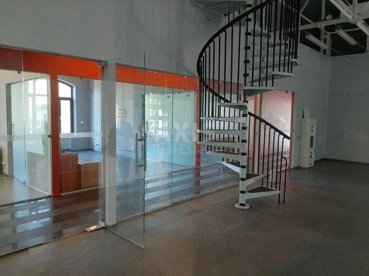 Office vul. Nyzhn'ojurkivs'ka 45, 2300m27183620