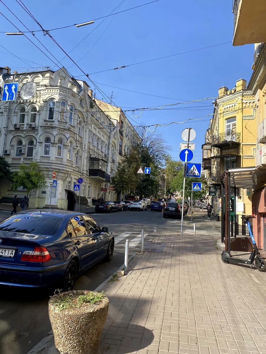 2k apartment vul. Mala Zhytomyrs'ka 16/37037410