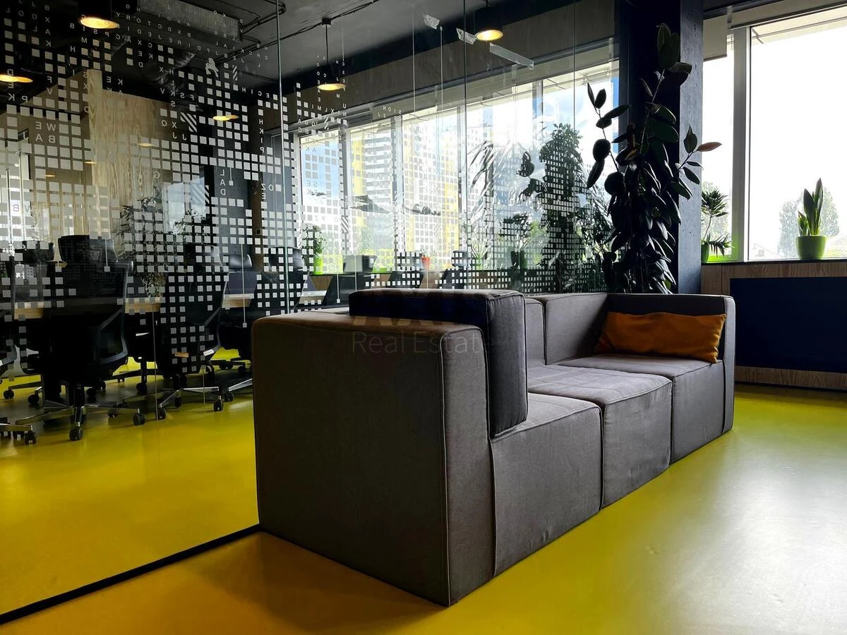 Office bul. Lepse Ivana 23, 1023m2704822